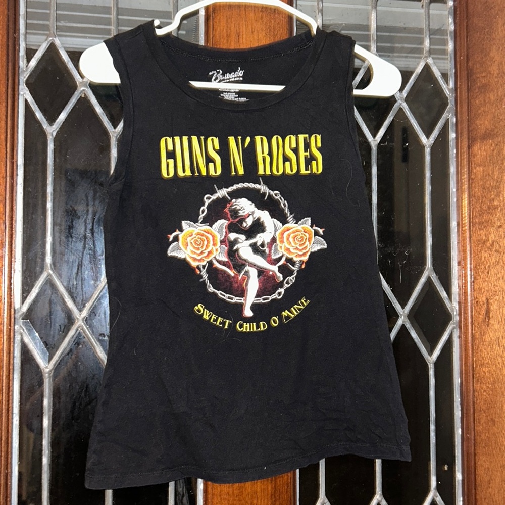 Women’s guns and roses tank top